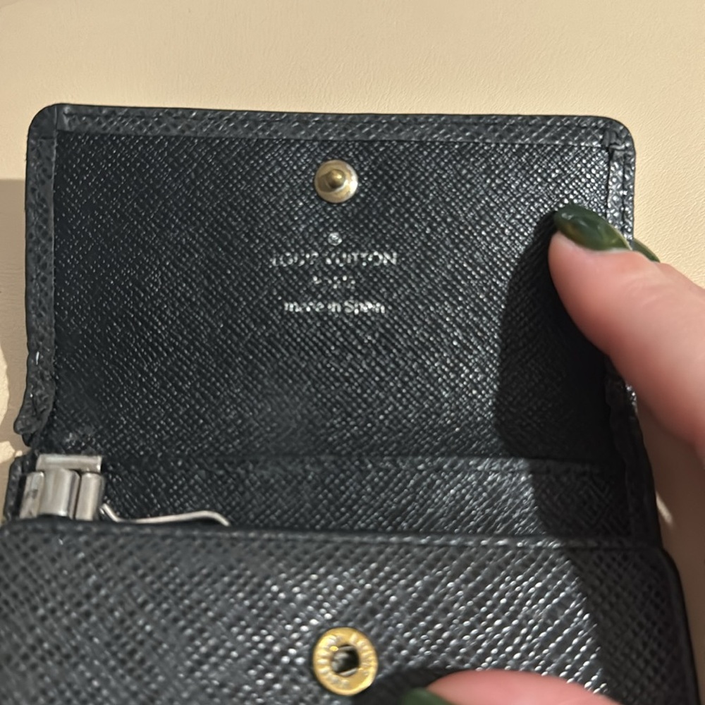LV key pouch - Picture 2 of 8